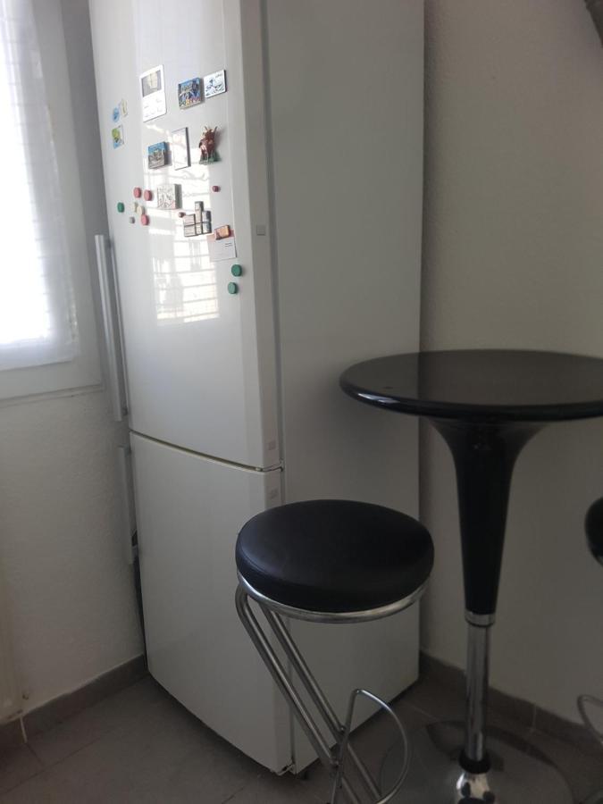 Logement Entier - Appartement T4 Hypercentre Dans Une Rue Calme - Stationnement Gratuit Tarbes Luaran gambar