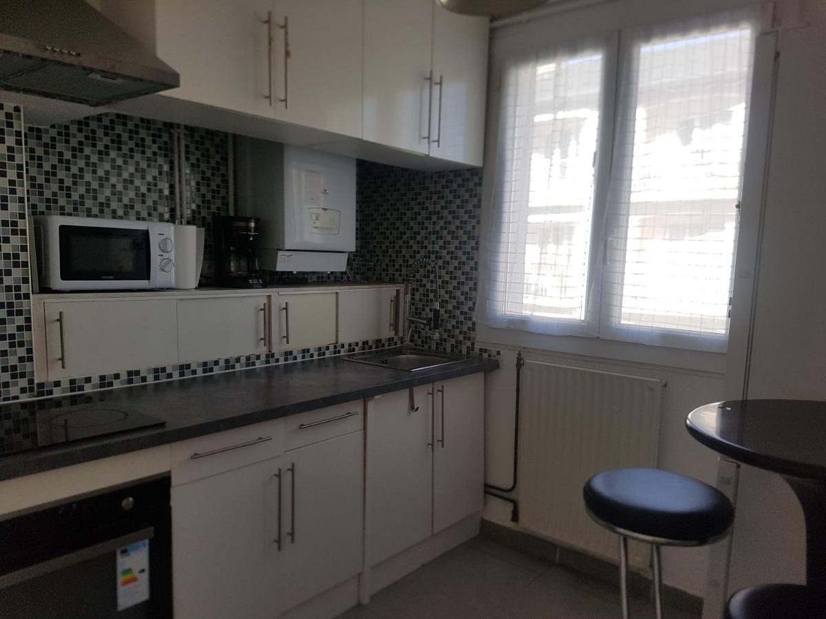 Logement Entier - Appartement T4 Hypercentre Dans Une Rue Calme - Stationnement Gratuit Tarbes Luaran gambar